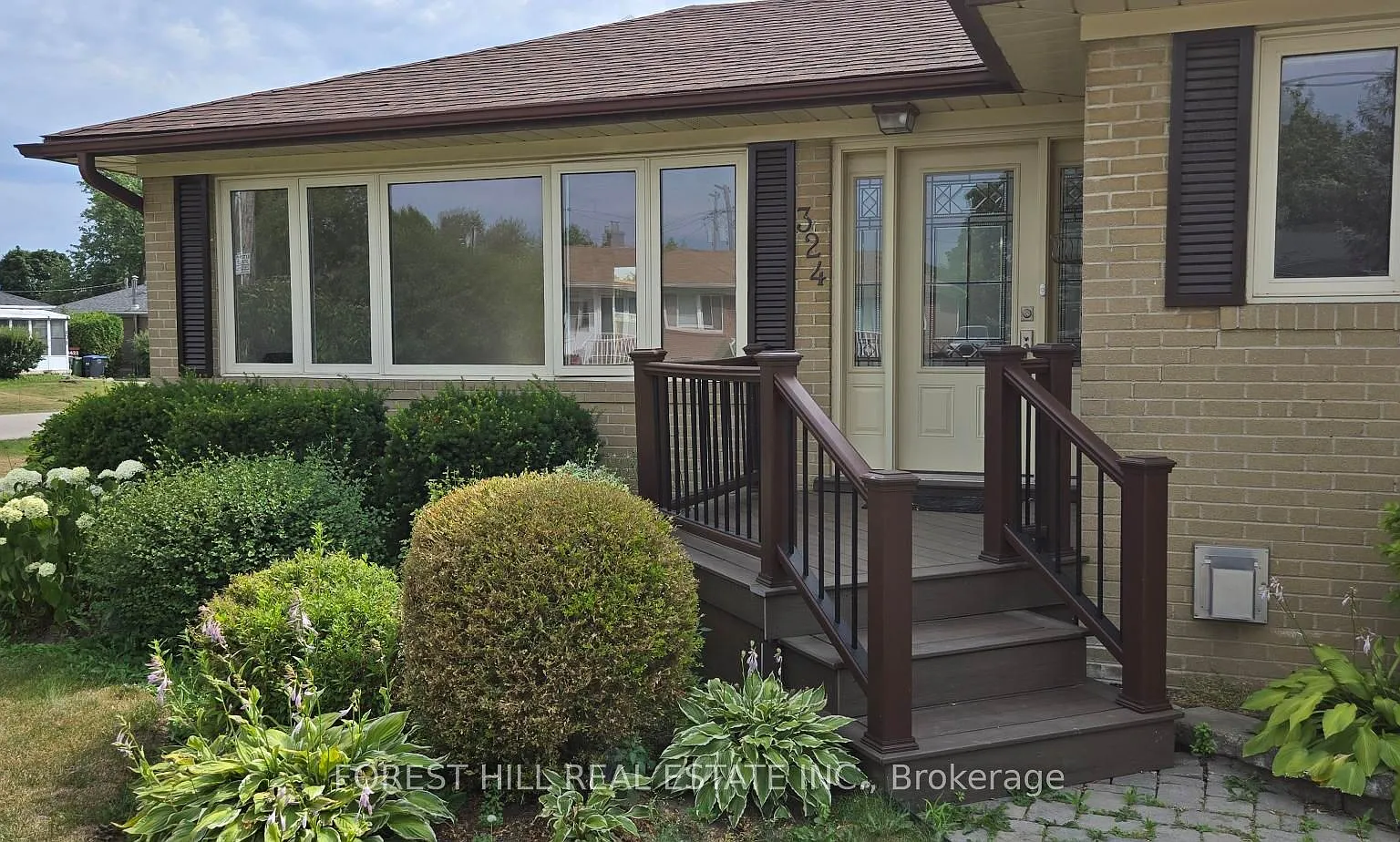 4 bed, $3,500 — Photo 2