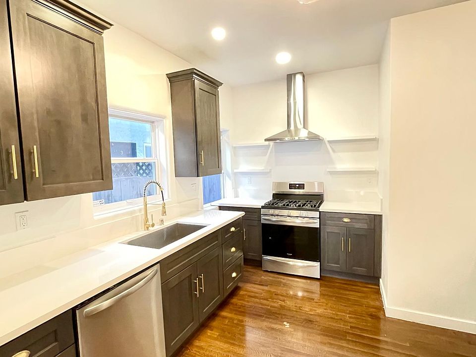 1st image of 1134 N Ogden Dr APT 2