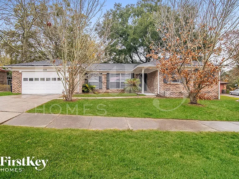 1572 Sonoma Ct — Photo 1