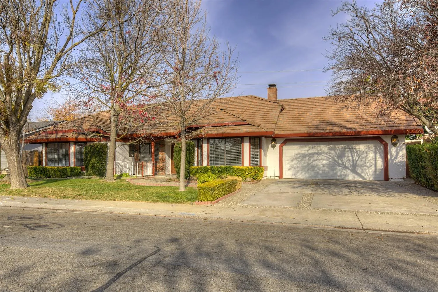 509 Amberina Dr photo 1