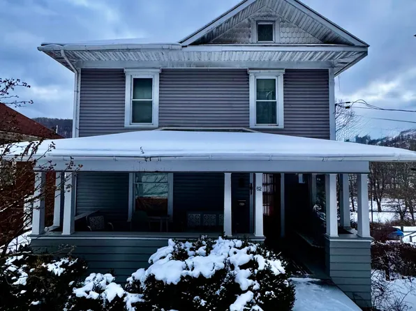 62 W Main St, Richwood, WV 26261