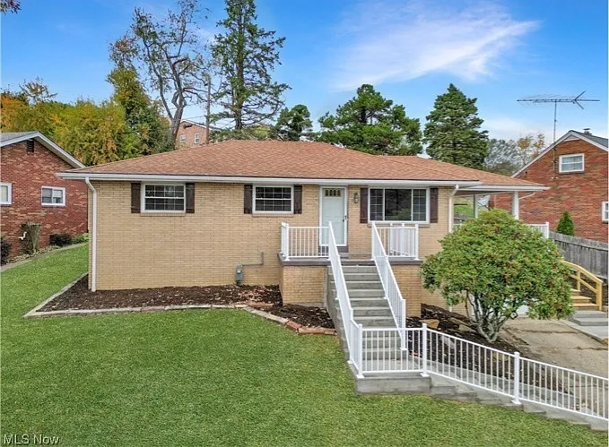240 Stardust Drive - 1 — Photo 4