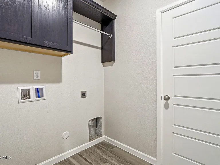 14801 Mike A Mendoza Ave — Photo 31