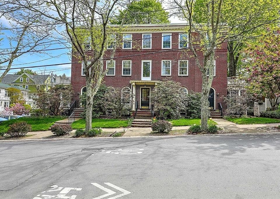 1st image of 231 Doyle Ave #3R