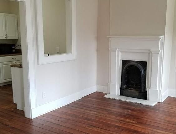 2nd image of 1021 E Bolton St