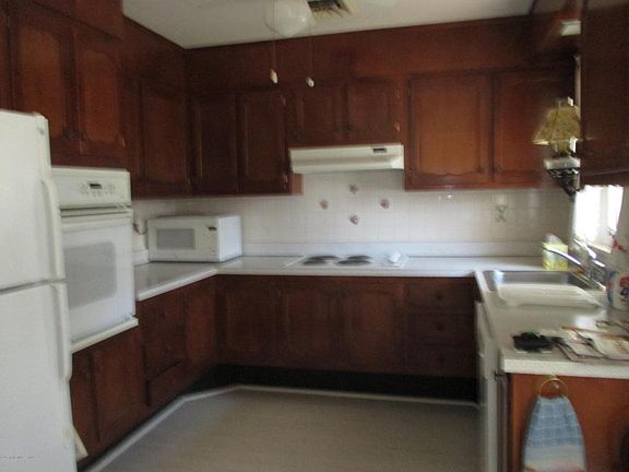 4th image of 451A Portsmouth Dr #451A