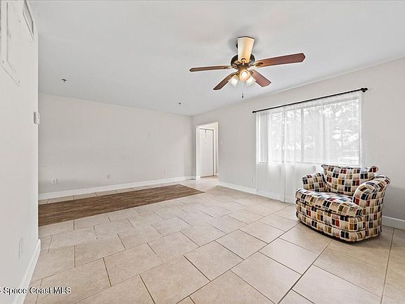 5th image of 7911 Maplewood Dr APT 104