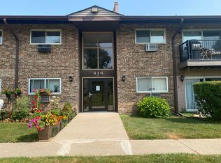 816 E Old Willow Rd APT 209, Prospect Heights, IL 60070