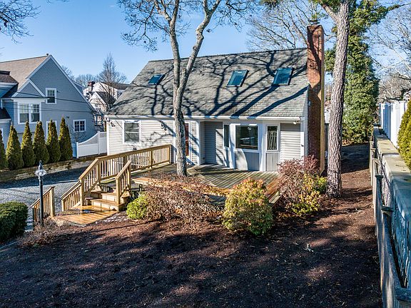 3rd image of 71 Shore Drive