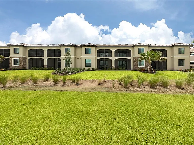 5548 Palmer Cir #103 — Photo 26
