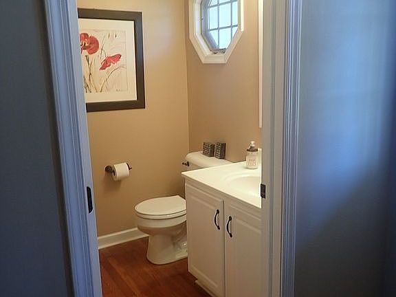 5th image of 2270 Stone Bridge Ln