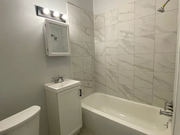 215 S 46th St APT 2F, Philadelphia, PA 19139