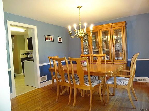 2nd image of 48 Saint Johns Ave