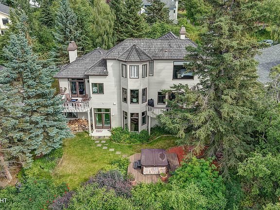 5th image of 18722 Guillemot Cir