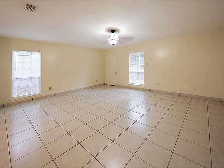 49 Blue Fox Rd — Photo 4