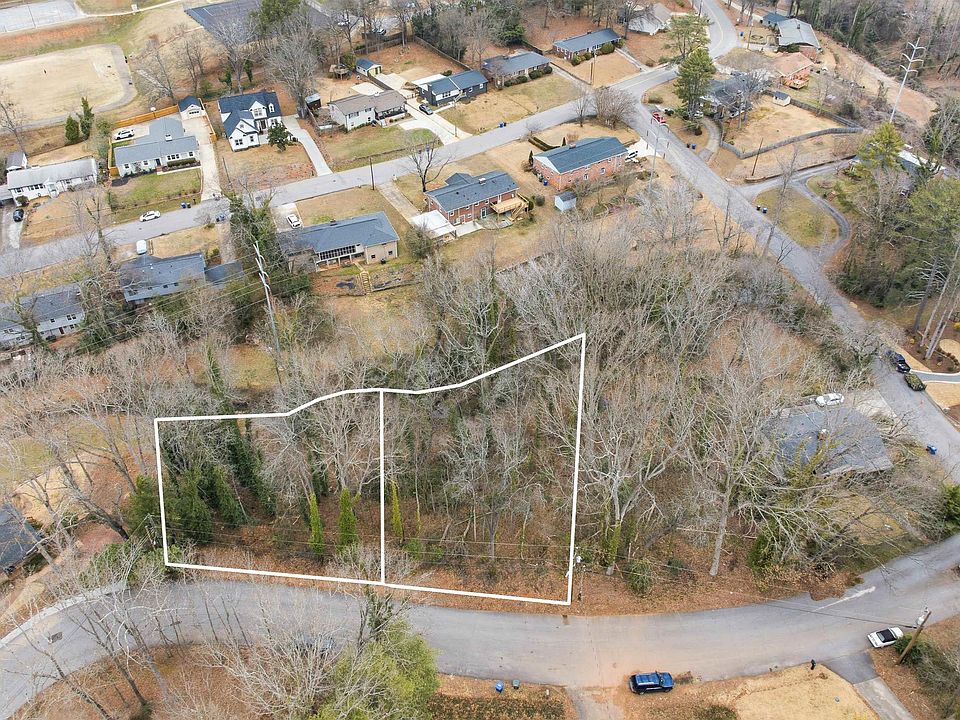 1st image of 218 Arbutus Trl