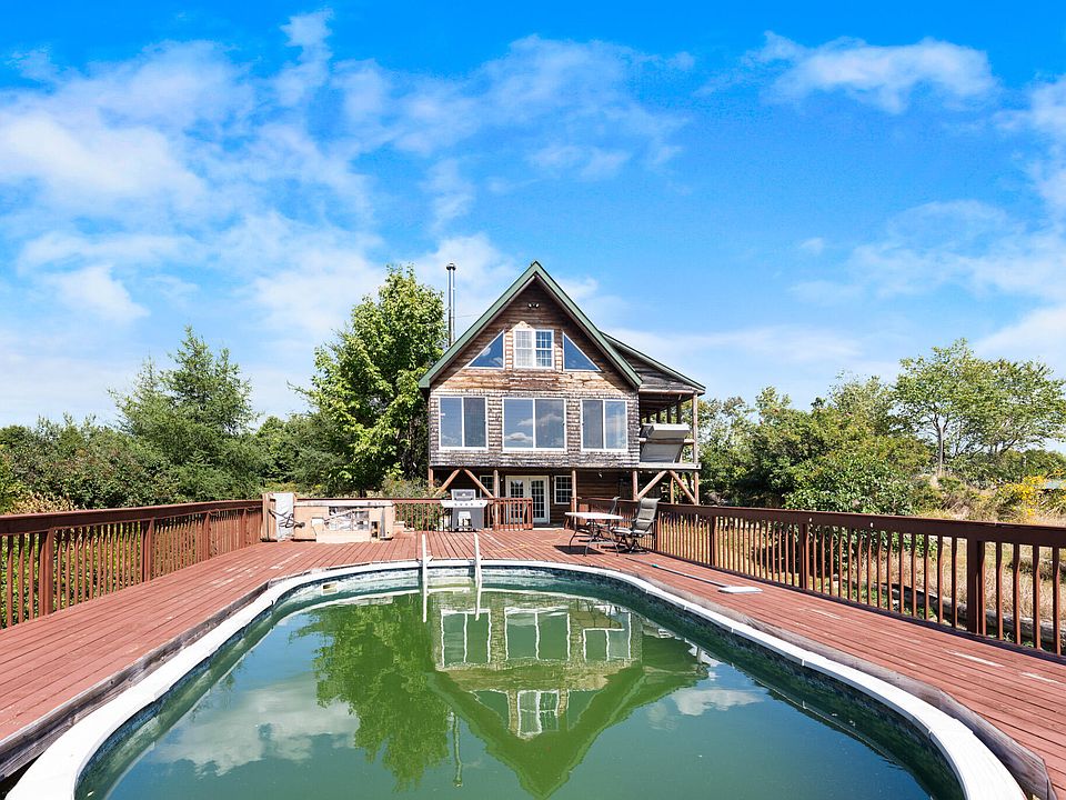 1st image of 247 Fox Hill Road