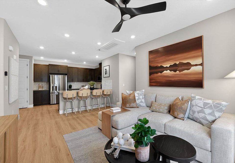 Residence 4 Living Room