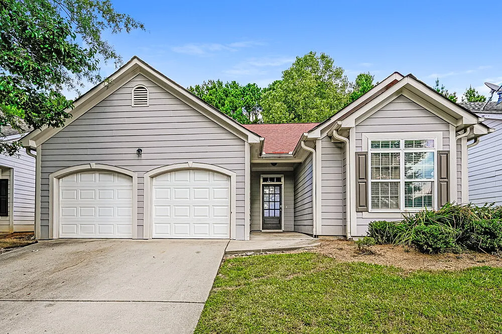 3 bed, 2.0 bath, 1691 sqft, $1,870 — Photo 1