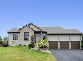 17827 Concord Ct NW, Elk River, MN 55330