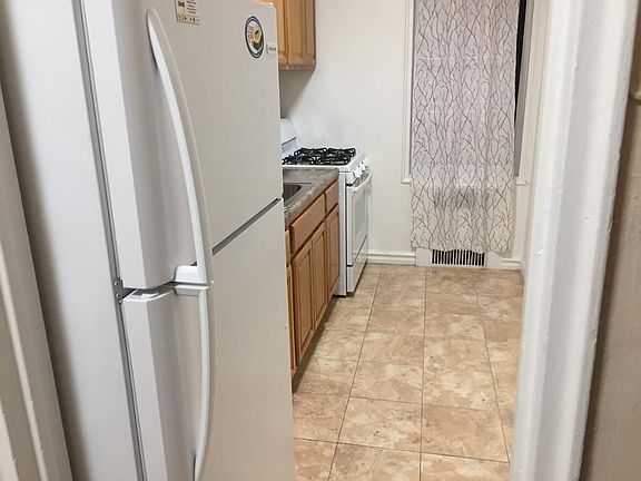 2nd image of 2350 Ocean Ave #D10