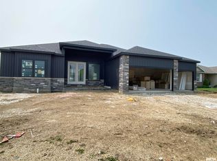 4417 Bay Hill Dr, Springfield, IL 62711