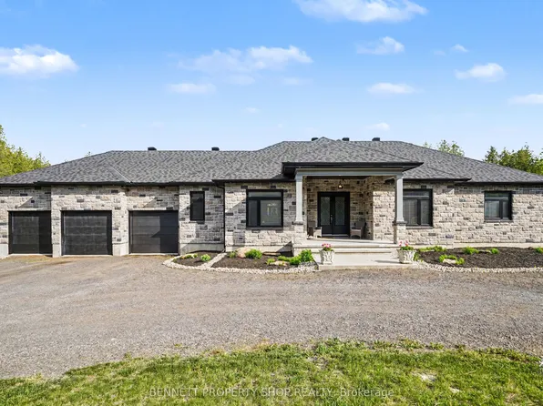 6264 Nick Adams Rd, Ottawa, ON K4P 1H2