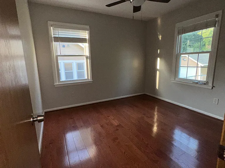 1115 S Cottage St — Photo 12