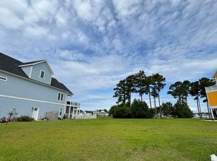 256 Spicer Lake Dr, Holly Ridge, NC 28445