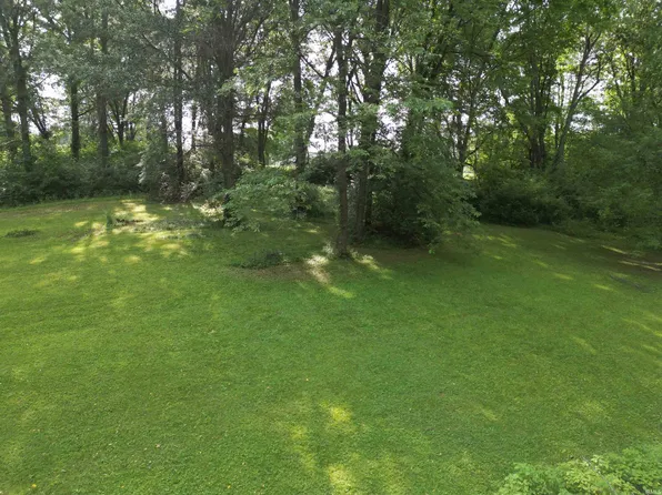 419 E Shady Ln, Petersburg, IN 47567