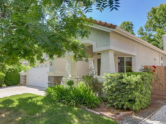 4th image of 2212 Dinwiddie Way