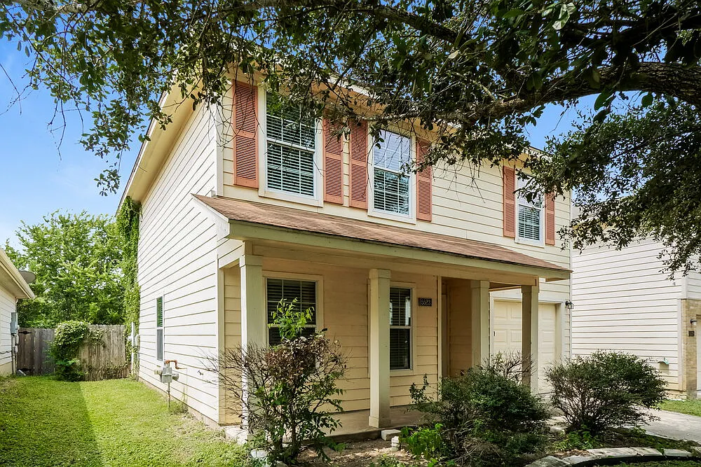 3 bed, 2.5 bath, 1464 sqft, $1,605 — Photo 4