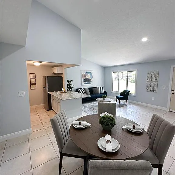23 Country Club Dr #B — Photo 3