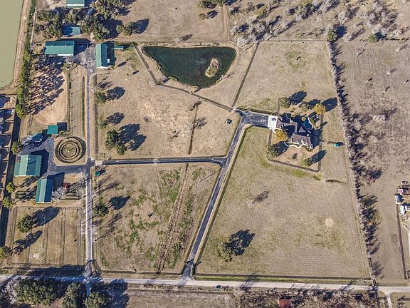 3rd image of 8440 Fm 359 Rd