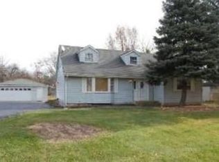 11S465 Hill Rd, Lemont, IL 60439