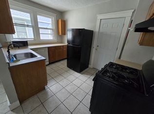 64 Gorham Ave #B22, Hamden, CT 06514