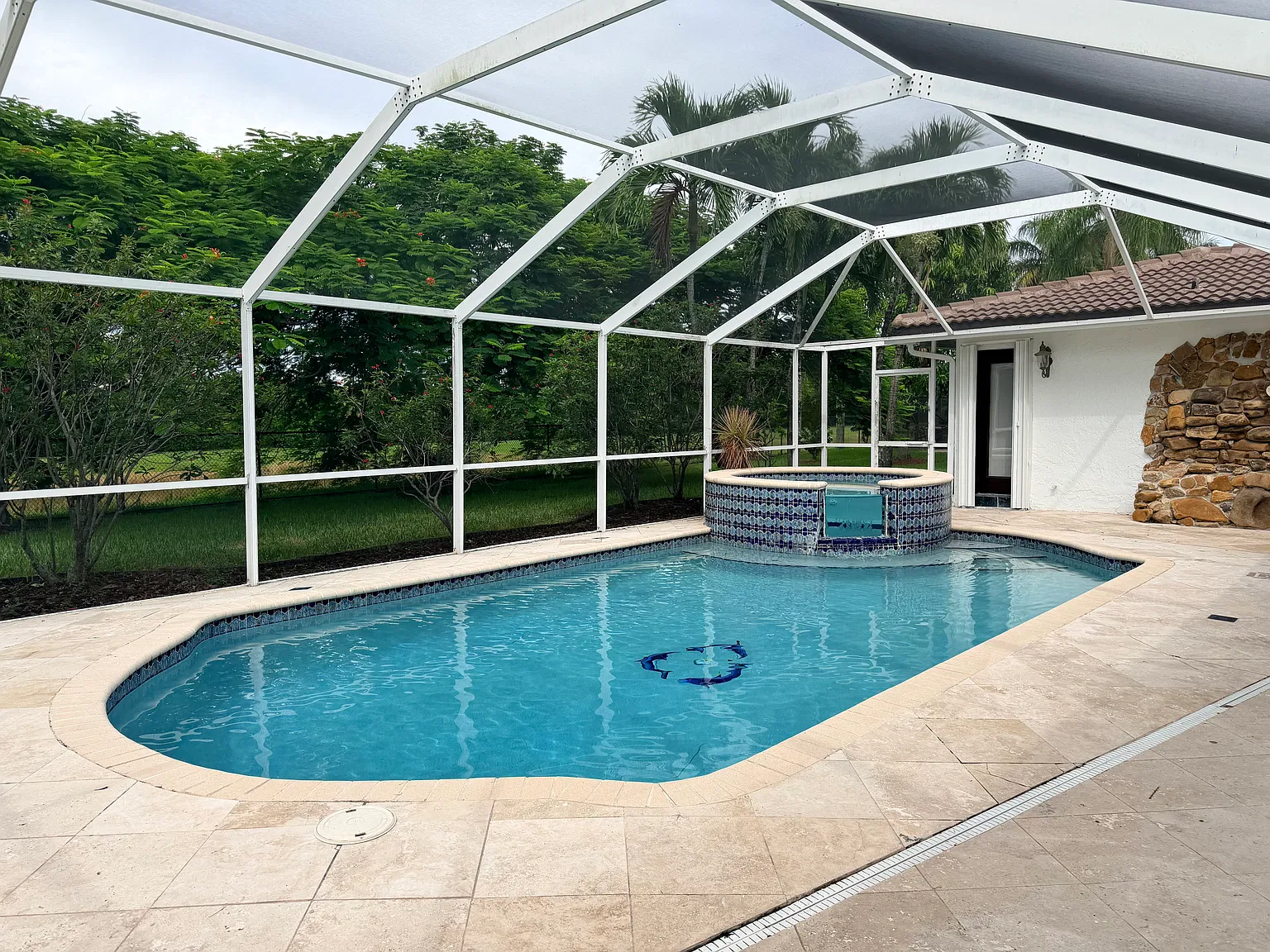 3 bed, 2.5 bath, 2289 sqft, $5,350 — Photo 2