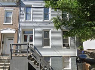 166 2nd St #3, Albany, NY 12210