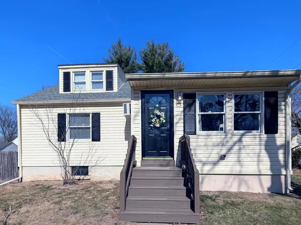 303 Cowpath Rd, Hatfield, PA 19440