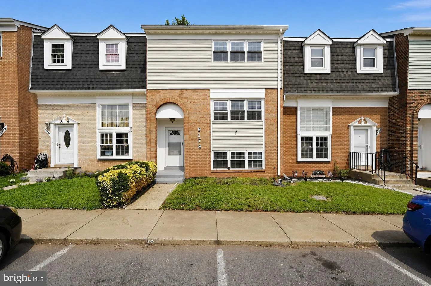 3 bed, 2.5 bath, 2140 sqft, $2,600 — Photo 1