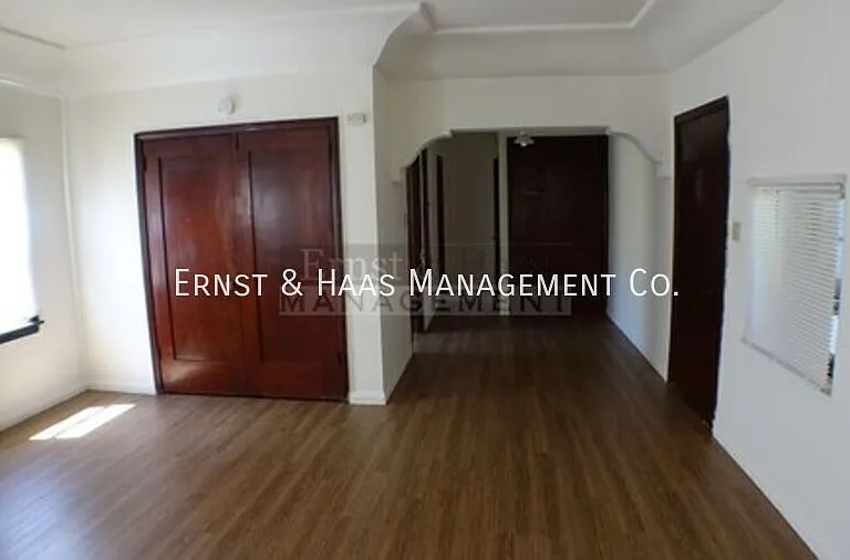 2141 Chestnut Ave #8 — Photo 3
