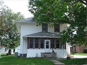 1st image of 304 1st St