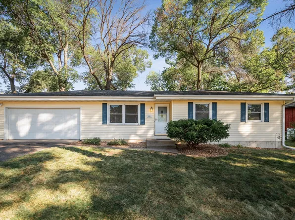 565 111th Ln NW, Coon Rapids, MN 55448