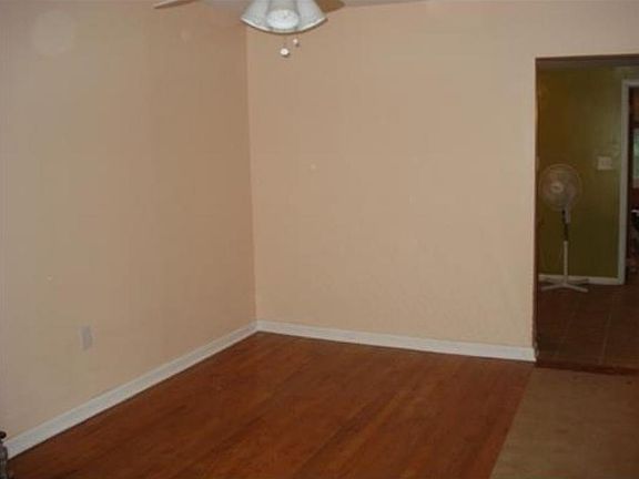 2nd image of 513 John St