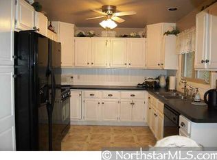 6105 Delaney Way E, Inver Grove Heights, MN 55076