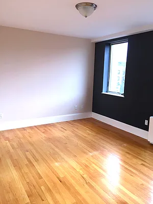 Rented by Voro, LLC | media 6