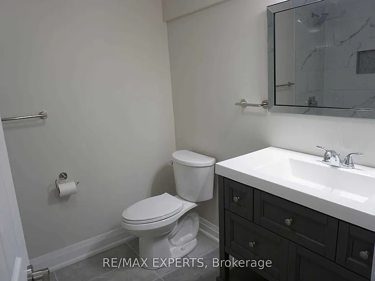 77 Cromwell Ave #LOWER — Photo 15