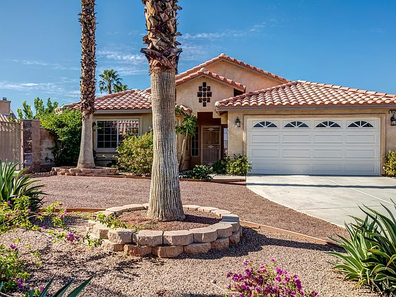 3rd image of 78523 San Marino Ct