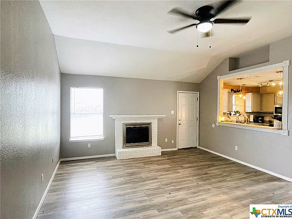 3rd image of 3608 Coral Bay Ln