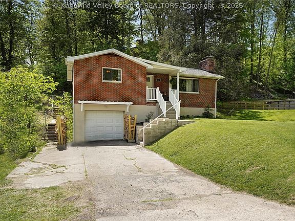 2nd image of 541 Grandview Dr
